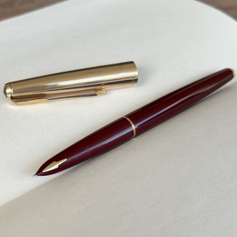 Vintage Parker 61 Burgundy Red Fountain Pen
