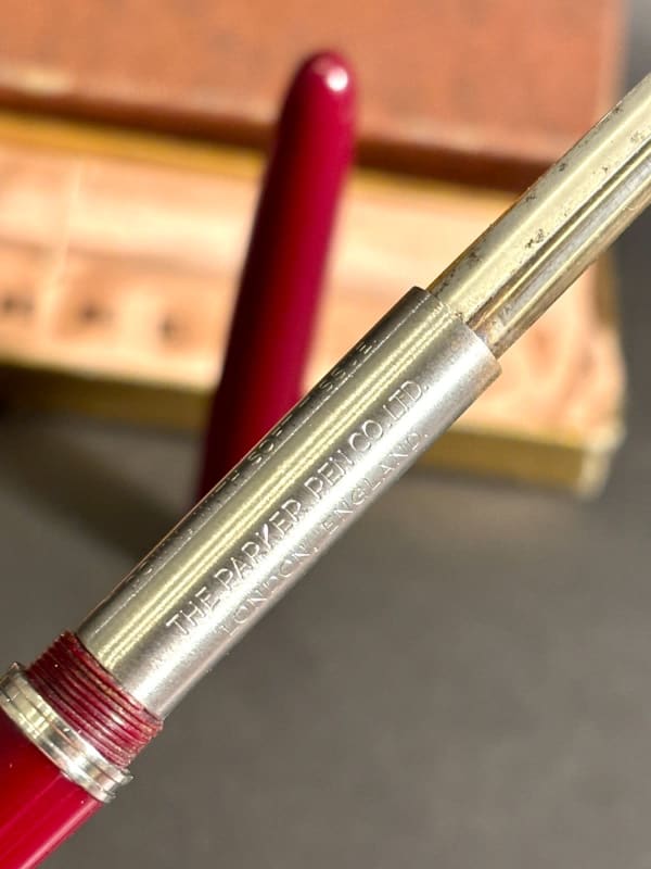 Parker Vs Aerometric, Bright Red W Gf Cap - Never Inked W/Case (Bfp595)