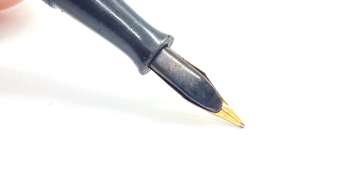 Vintage Unique No 33 Fountain Pen With Conway Clip 18K Fine NIB For French Oc