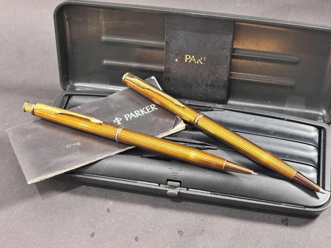 Parker Insignia Ballpoint & Pencil Set Gold - NOS (Bfp699)