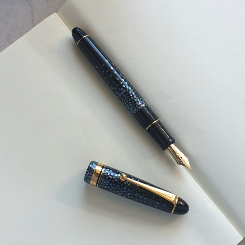 pre-owned raden Pilot 742 pen