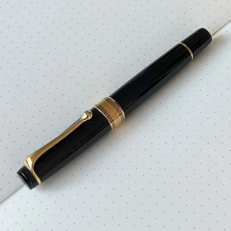 Preowned Aurora Optima Black Fountain Pen 997-N