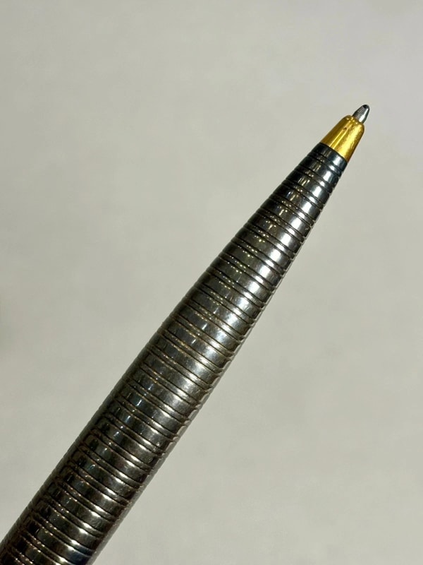 St Dupont Fidelio Ballpoint Pen - Bille Mine Bicolor, Gp Trim (Bfp529)
