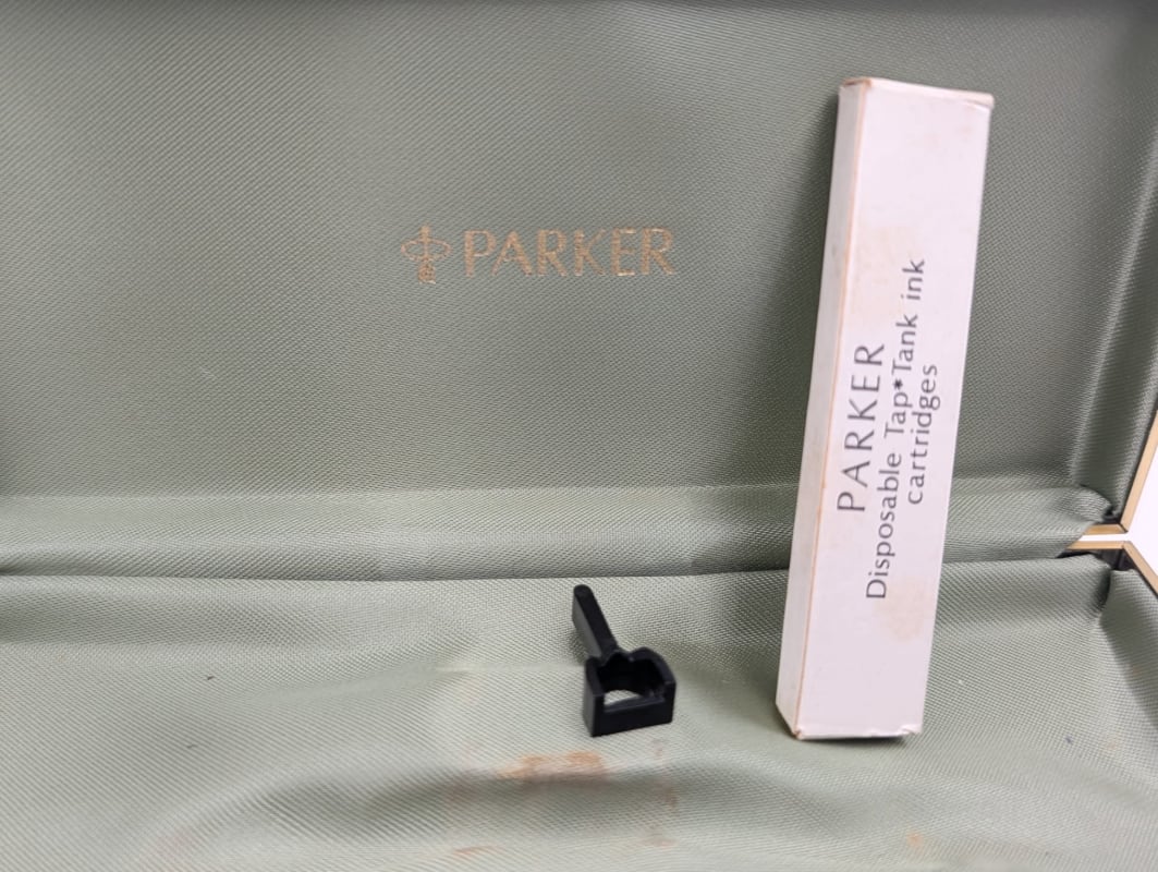 Parker 75 Cisele Sterling Silver Fountain Pen – Near mint ? Original Box, Certificate & Papers