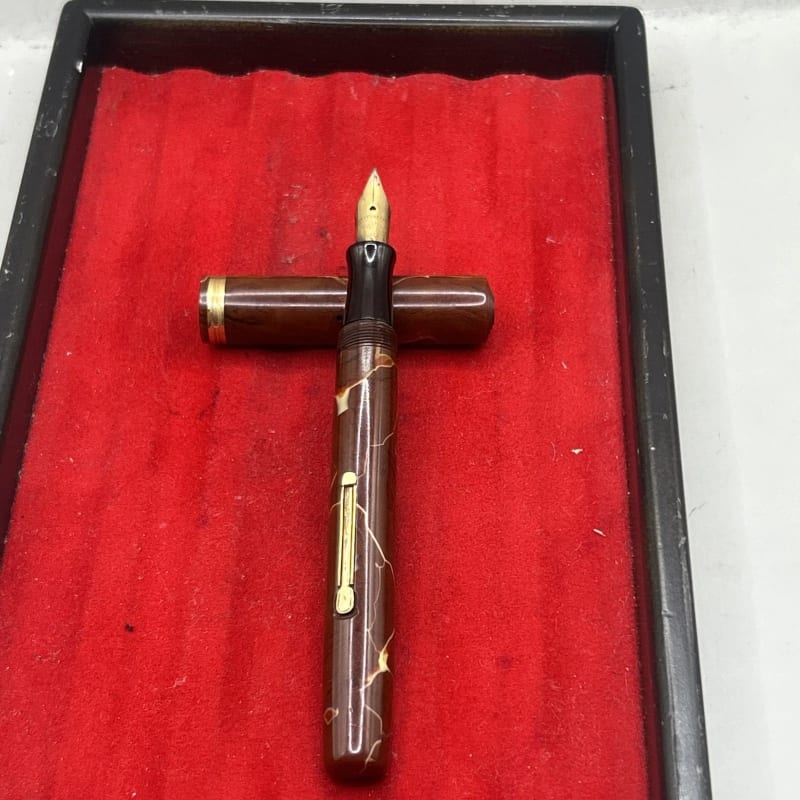 Lovely Rare Vintage Waterman'S 94 Fountain Pen Red Swirl - 14Ct Gold M Flex Nib