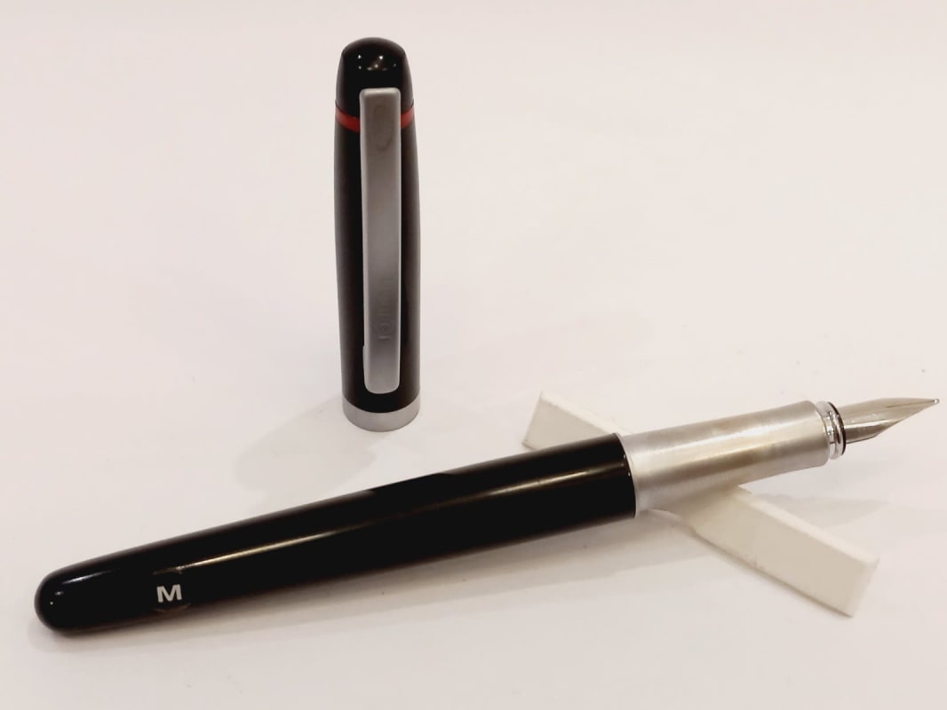 Rotring Freeway Black Metal Body Matte Satin Finish Fountain Pen - New