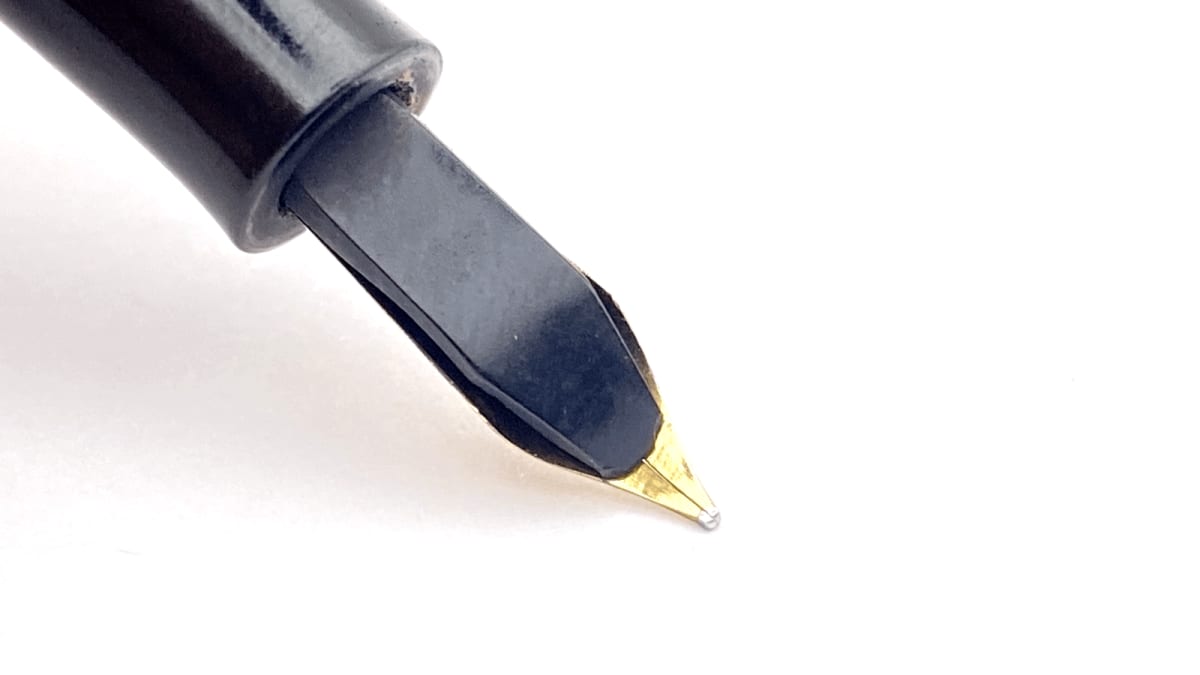 Vintage Conway Stewart Universal Fountain Pen In Black 14K Gold Fine NIB England