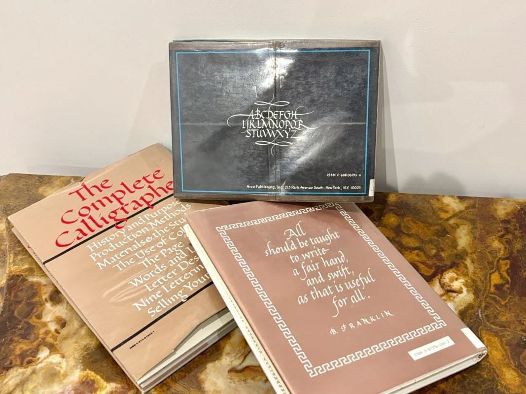 Lot Of 3 Vintage Calligraphy Books – Stuart David, Frederick Wong, Joan Freeman