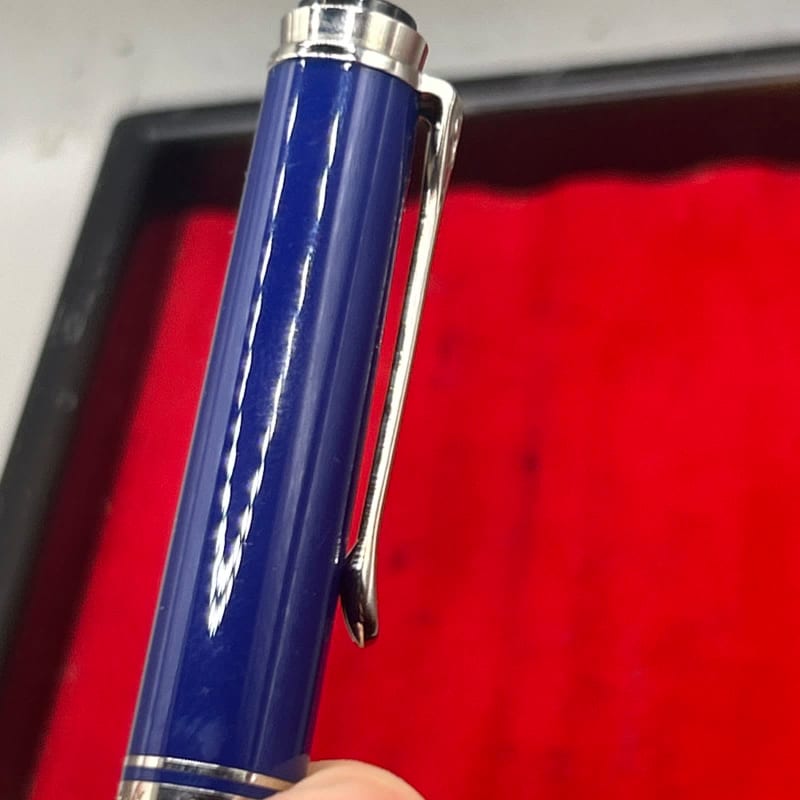 Pelikan Souveran K800 Marbled Blue  Ballpoint Pen