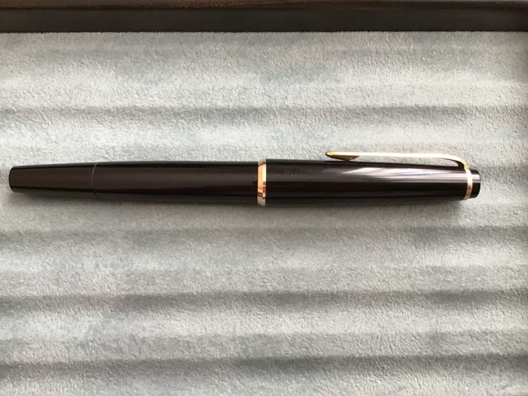 Vintage 1960's Montblanc 31 fountain pen - Black/GT - steel M