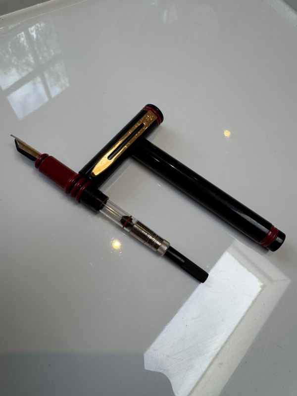 Vintage Waterman Forum Black & Red Fountain Pen