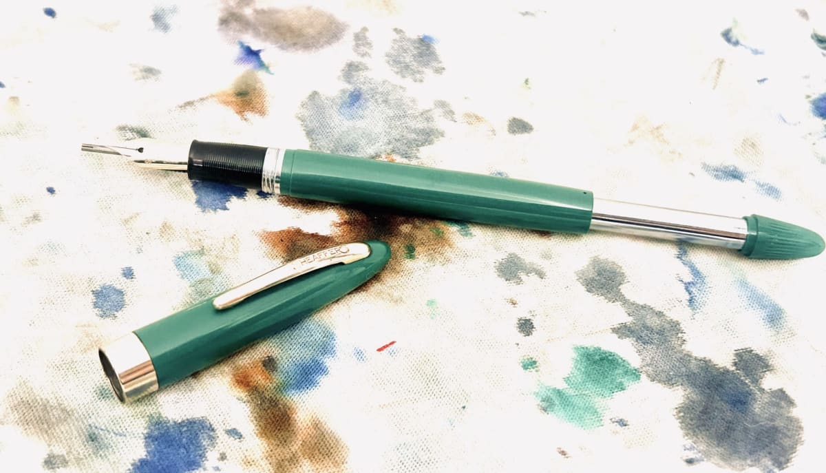 Vintage 1950s Sheaffer Admiral Snorkel Fountain Pen - Pastel Green with 14K Accountant Nib