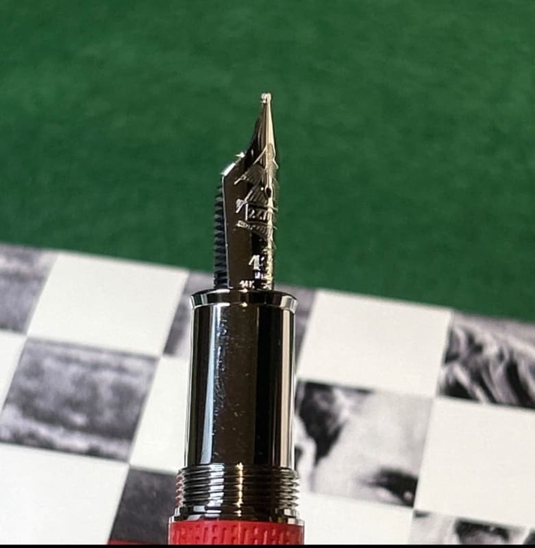 Montblanc Great Characters James Dean Special Edition Fountain Pen NEW