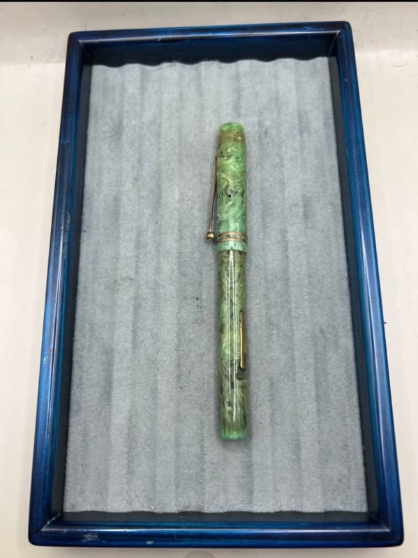 Curzons Summit Jade Fountain Pen Semi Flex
