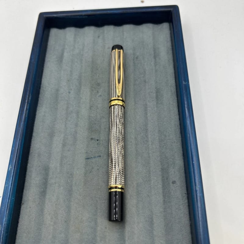 Waterman Le Man 200 Rhapsody Caviar Fountain Pen 18K Broad NIB France