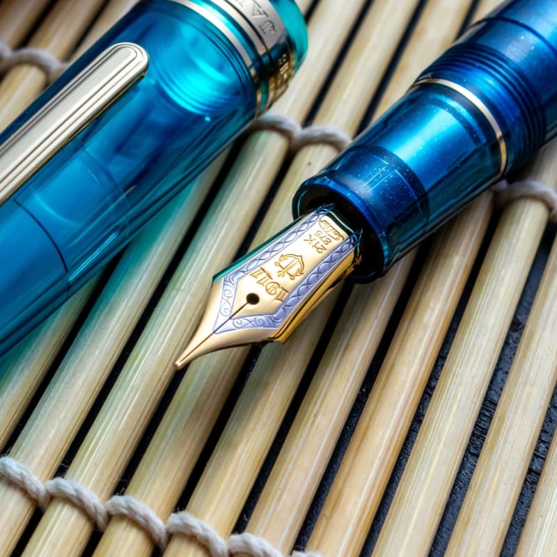 2020 Sailor Cocktail Professional Gear Cle Ajour 21K Gold M Nib Fountain Pen