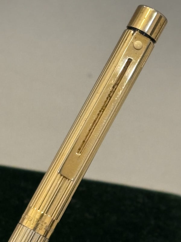 Sheaffer Targa Slim Gold Lines Pattern - Gold Nib - Cased (Bfp479)