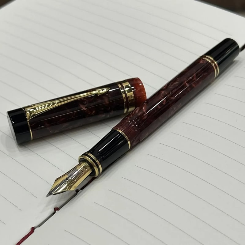 Preowned Parker Duofold MK I Burgundy Marble Centennial Fountain Pen