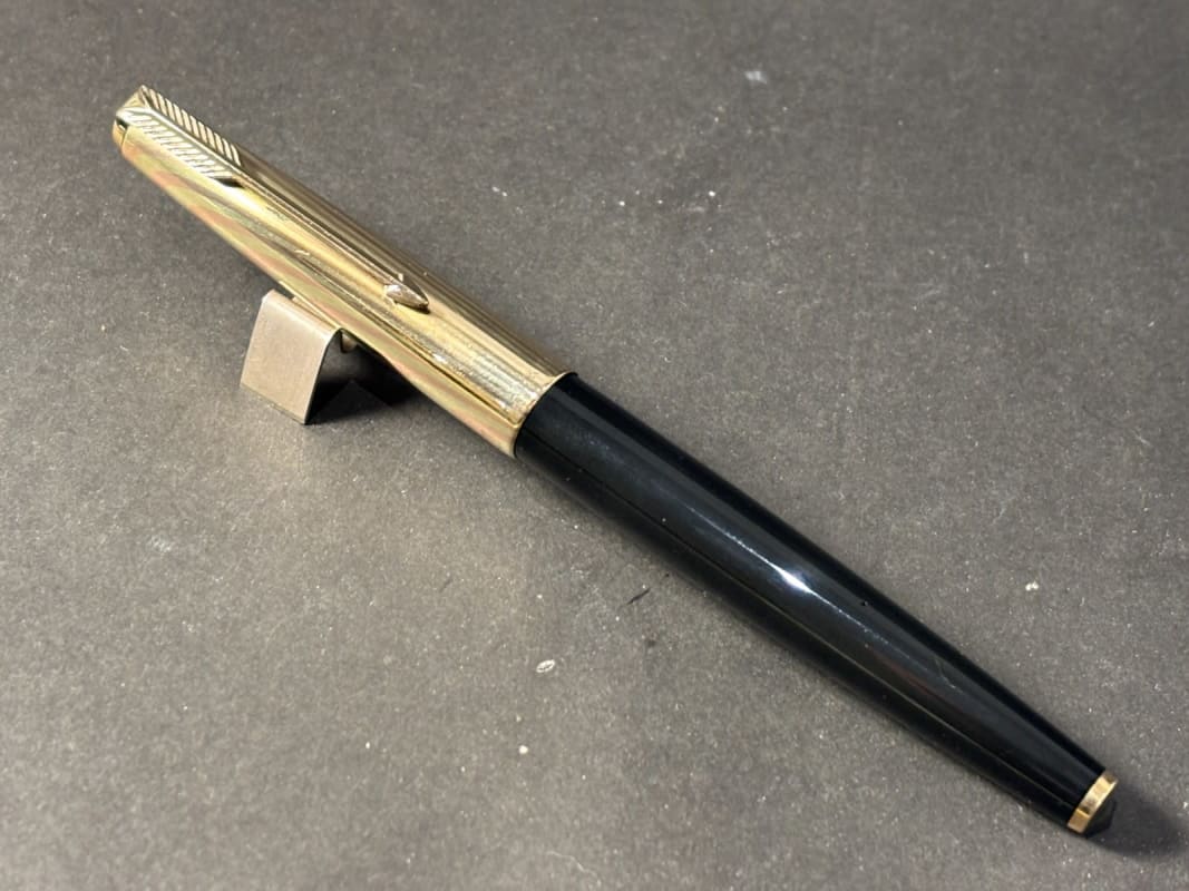 Parker 61 Fountain Pen Black Heirloom Rainbow Cap - Restored (Bfp688)