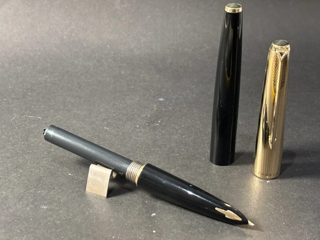 Parker 61 Fountain Pen Black Heirloom Rainbow Cap - Restored (Bfp688)