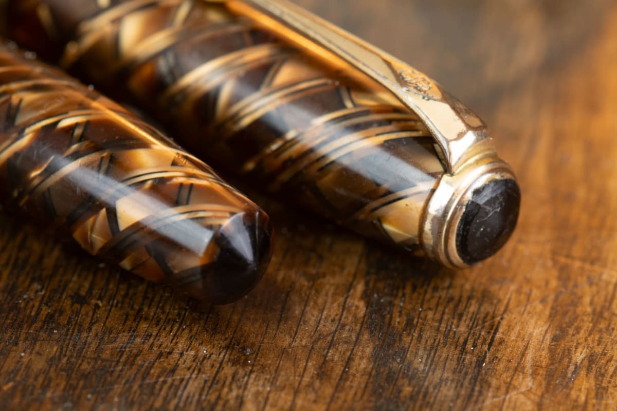 Stunning Conway Stewart No.58 Tiger-eye Fountain Pen, 14K DURO Broad nib, boxed