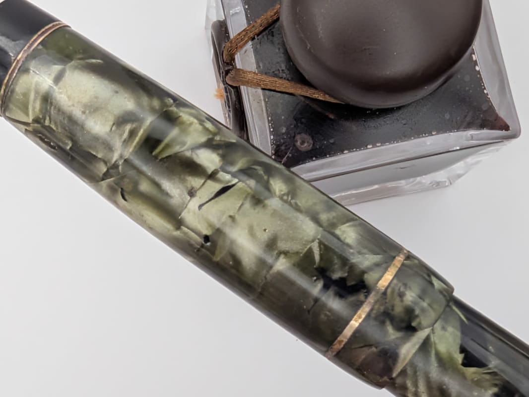 Vintage 1940s Croxley Pen by John Dickinson & Co. – Green Marbled Celluloid – 14K Gold Nib – Fully Restored