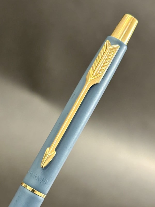 Parker Vintage Epoxy Pastel Blue Ballpoint Argentina (Bfp469)