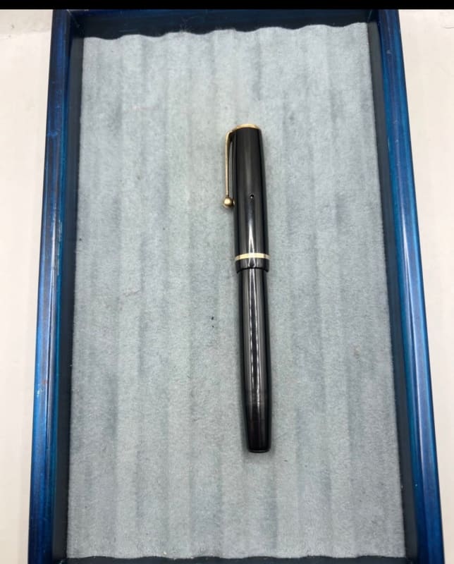 Parker Moderne Button Filler Fountain Pen Fine Nib