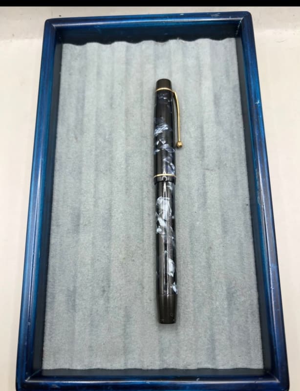 Onoto De La Rue 5601-88 Blue Marble Fountain Pen Medium Nib