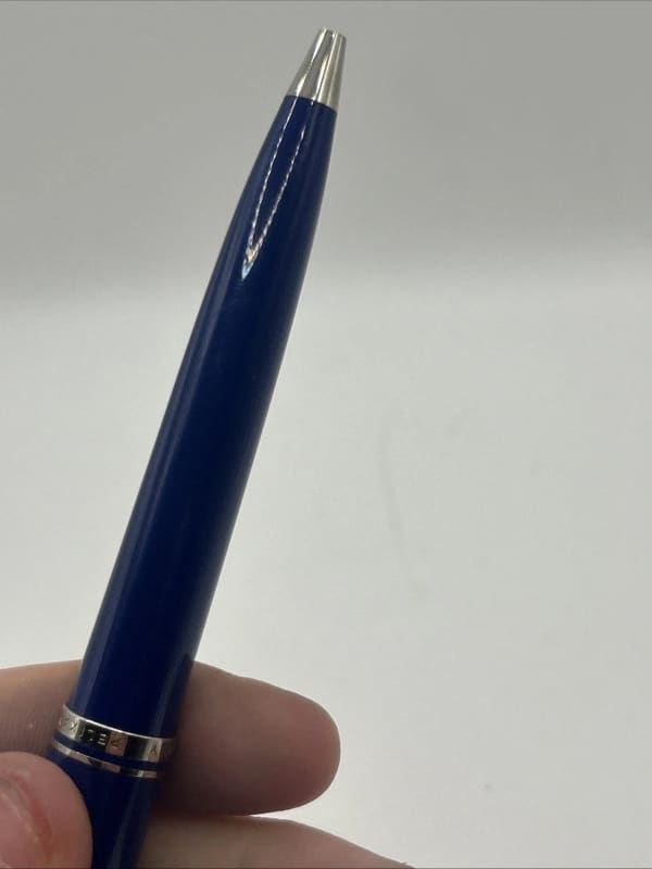 Pelikan Souveran K800 Marbled Blue Ballpoint Pen