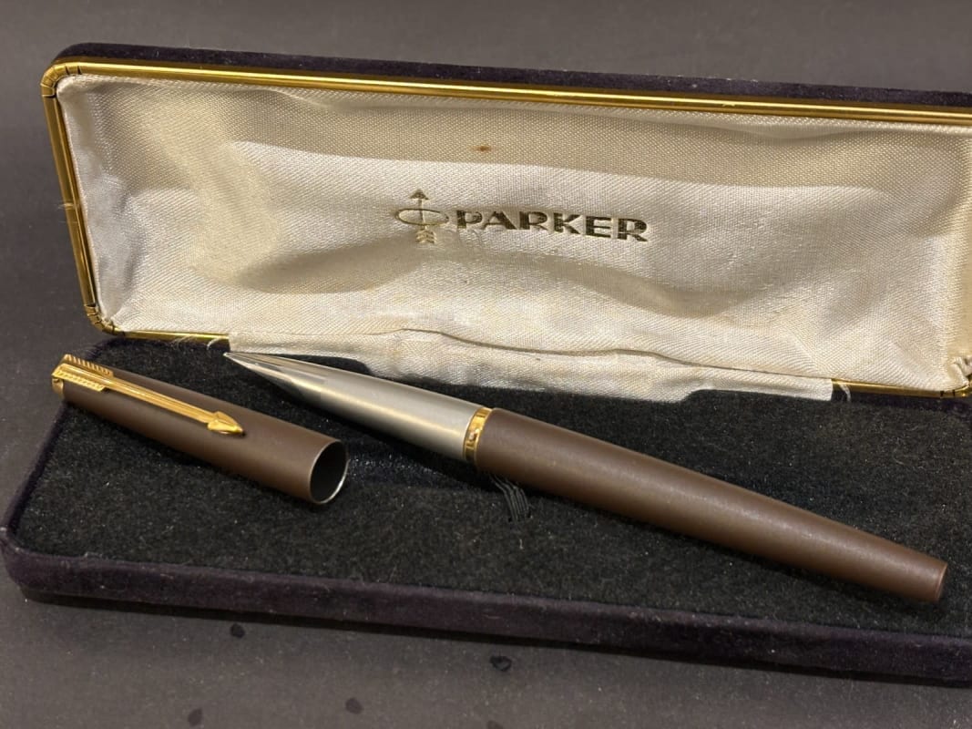 Parker 50 Falcon Fountain Pen Brown Laquered Silver Section NOS (Bfp678)