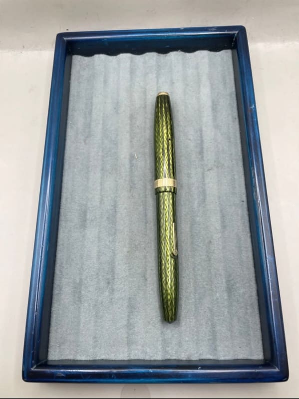 Conway Stewart 76 Fountain Pen Green Herringbone Fine