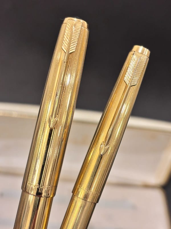 NOS Parker 51 Fountain Pen + Bp Set Insignia Gold Argentina (Bfp727)