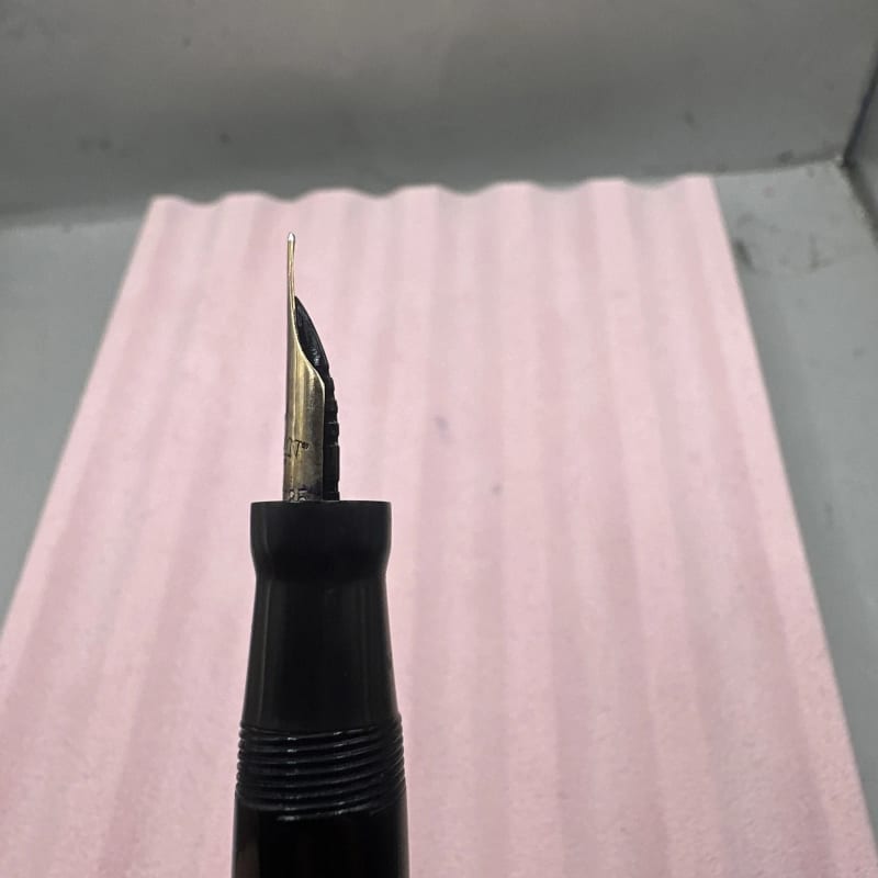 Swan Leverless 4220 Torpedo Cap, Fountain Pen, Black, Medium Nib With Flex