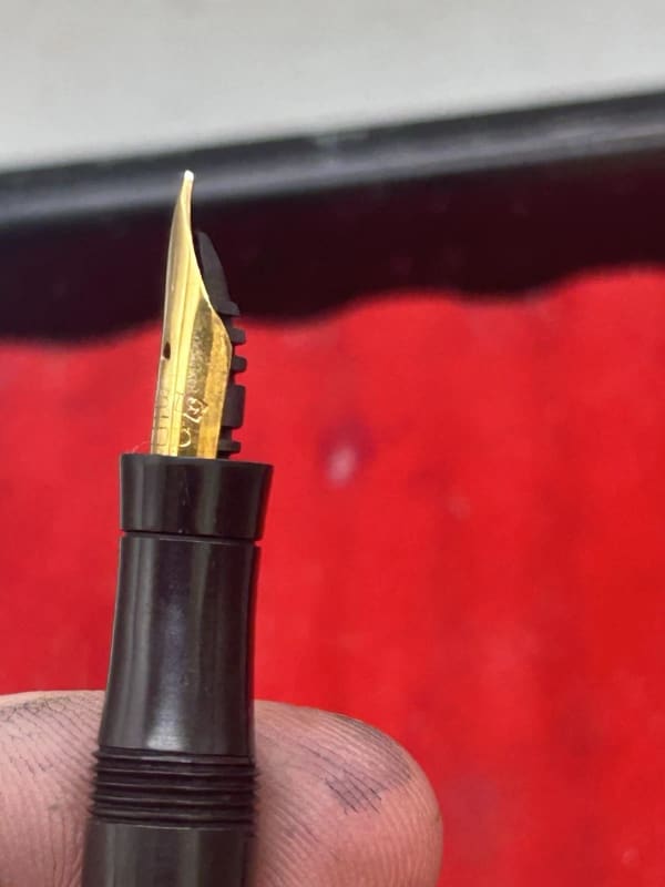 C1920'S Swan Safety Screw Cap Eyedropper 14Ct Gold NIB By Mabie Todd Small Size