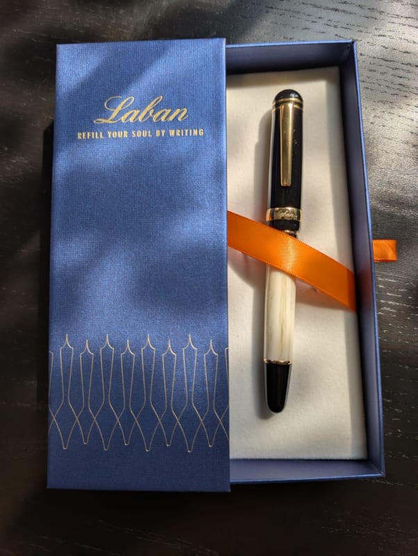 MINT [A1] Laban 325 Cambridge – Black & Ivory (Stainless Steel M Nib)