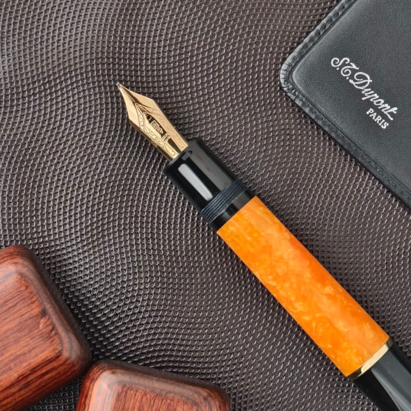 Delta Dolce Vita Oversize Vermeil Original Model B 14K Fountain Pen