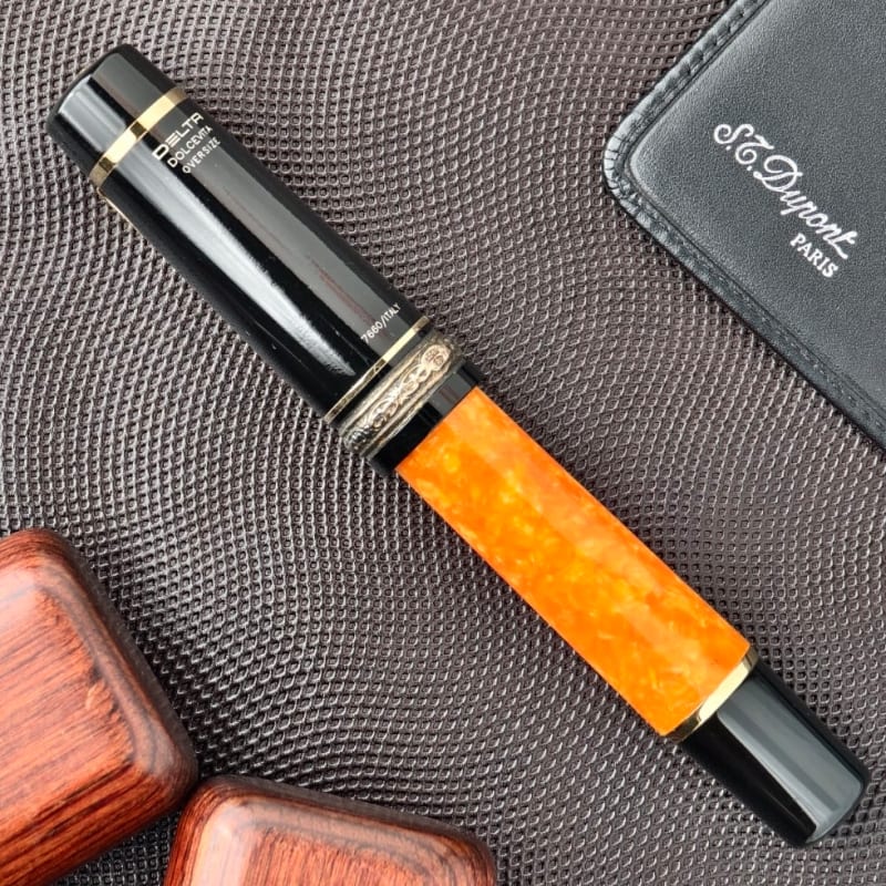Delta Dolce Vita Oversize Vermeil Original Model B 14K Fountain Pen