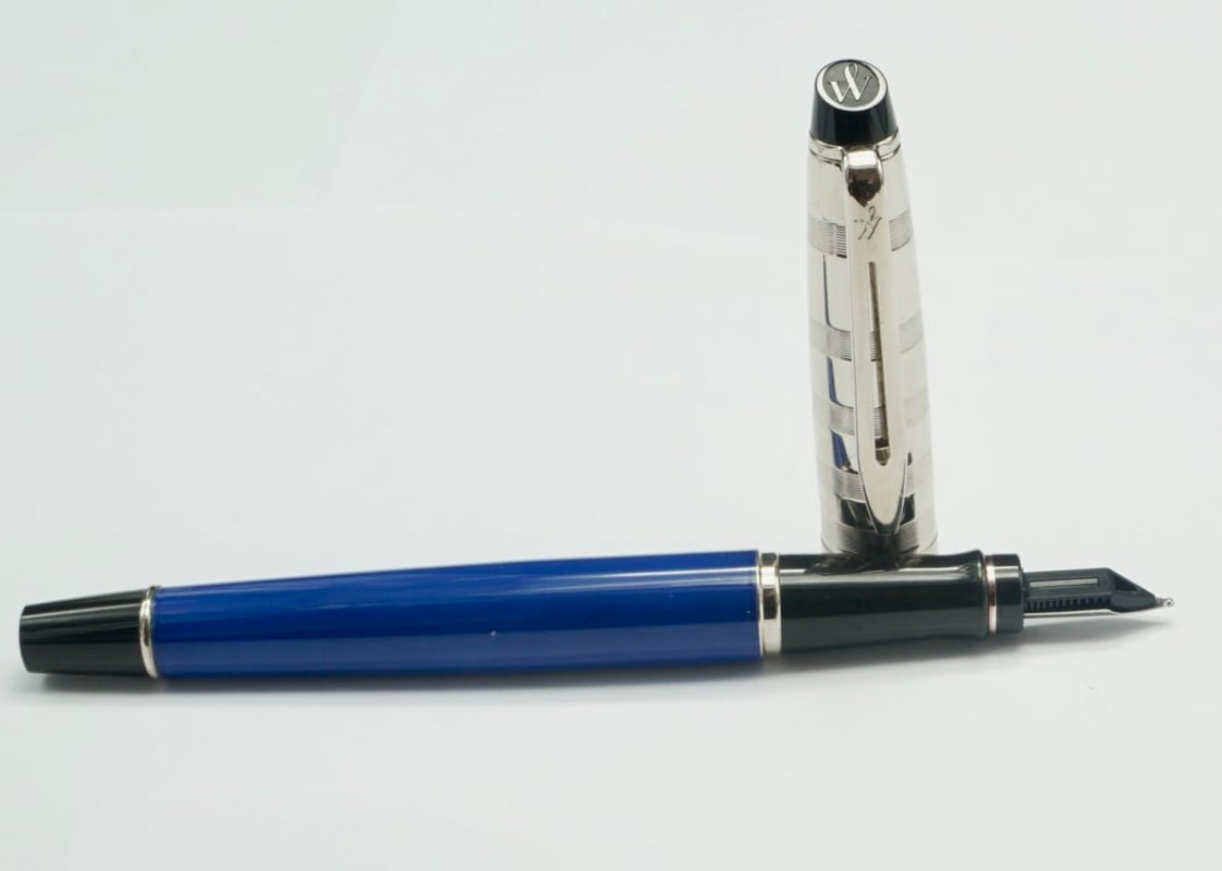 Waterman Expert Deluxe Fountain pen (blue/silver cap)