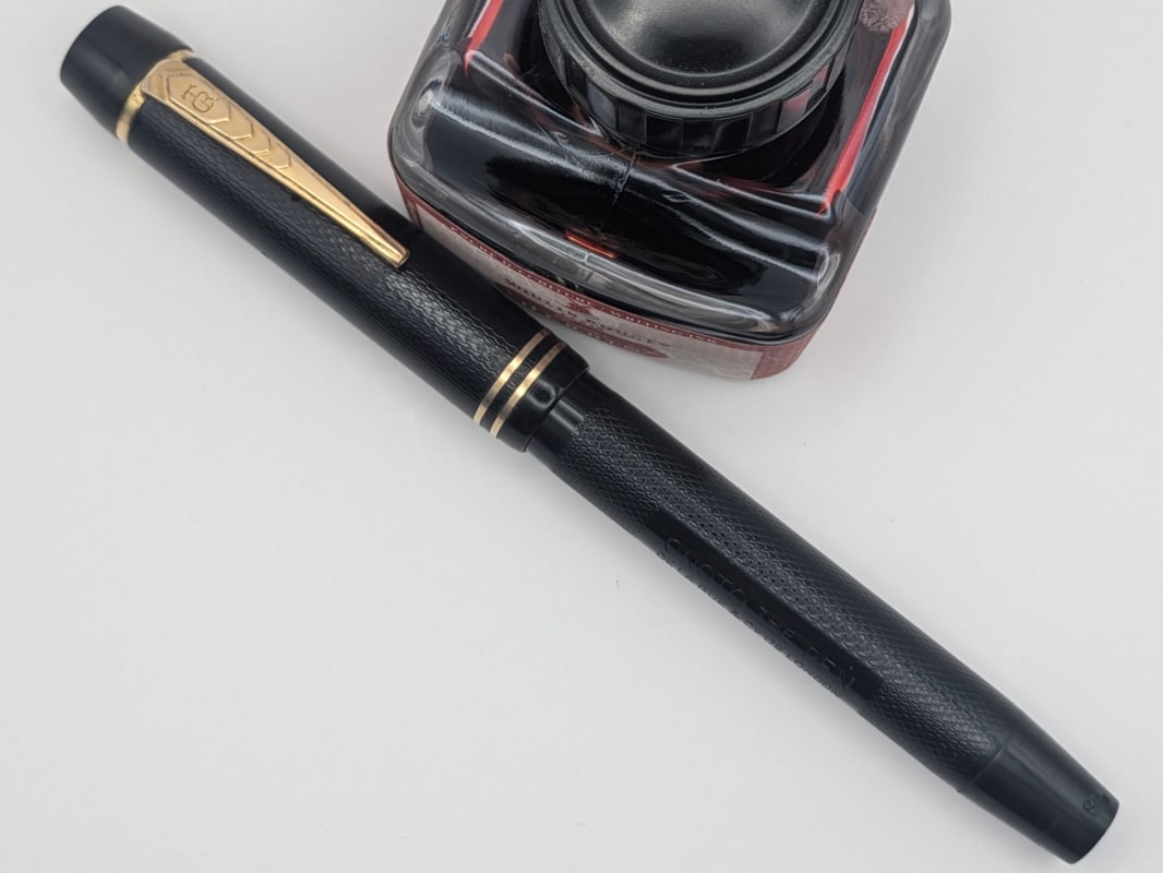 Vintage Onoto (De La Rue) Fountain Pen – Chased Pattern & 14k Gold Nib 1930's
