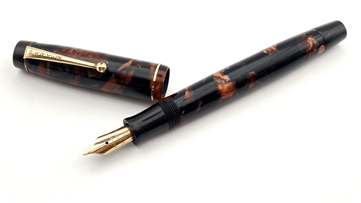 Vintage Parker Senior Duofold Fountain Pen In Red Marble 14K Gold Fine NIB Sb