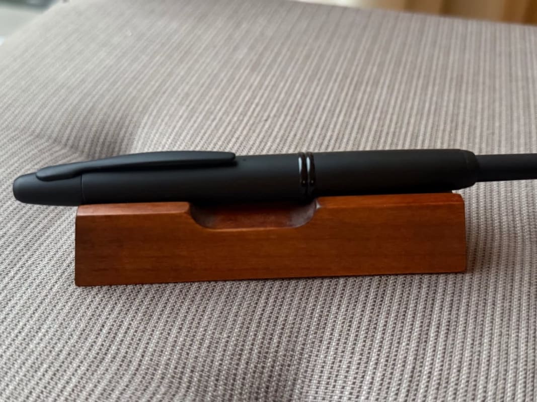 Pilot Vanishing Point Matte Black 