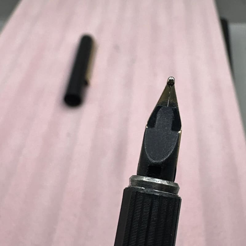 Vintage Aurora Hastil Fountain Pen Broad 14K Nib Matte Black Boxed