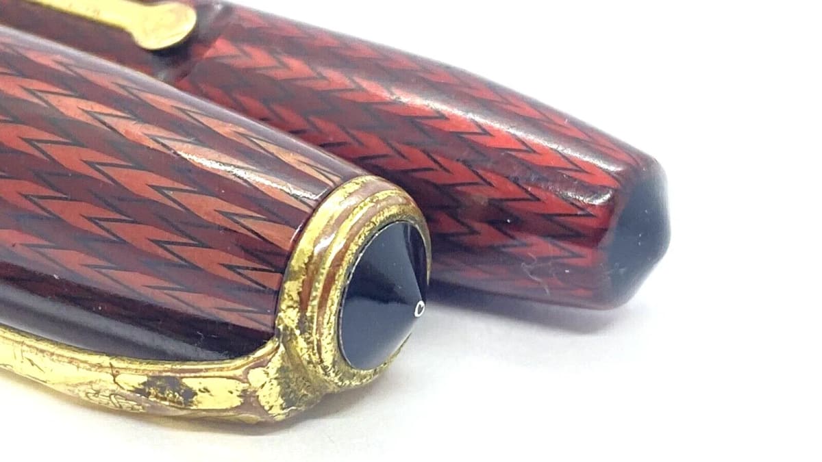 Vintage Conway Stewart No 28 Fountain Pen In Red Herringbone 14K Gold Medium NIB