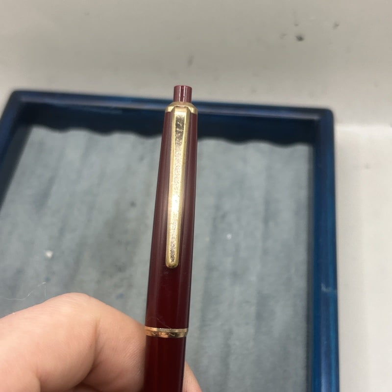 Montblanc Pix 35 Mechanical Pencil Bourdeaux Burgundy