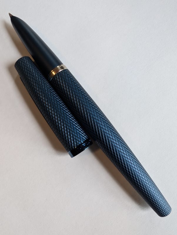 Diplomat Viper Fountain Pen - Blue <F/M Nib)>