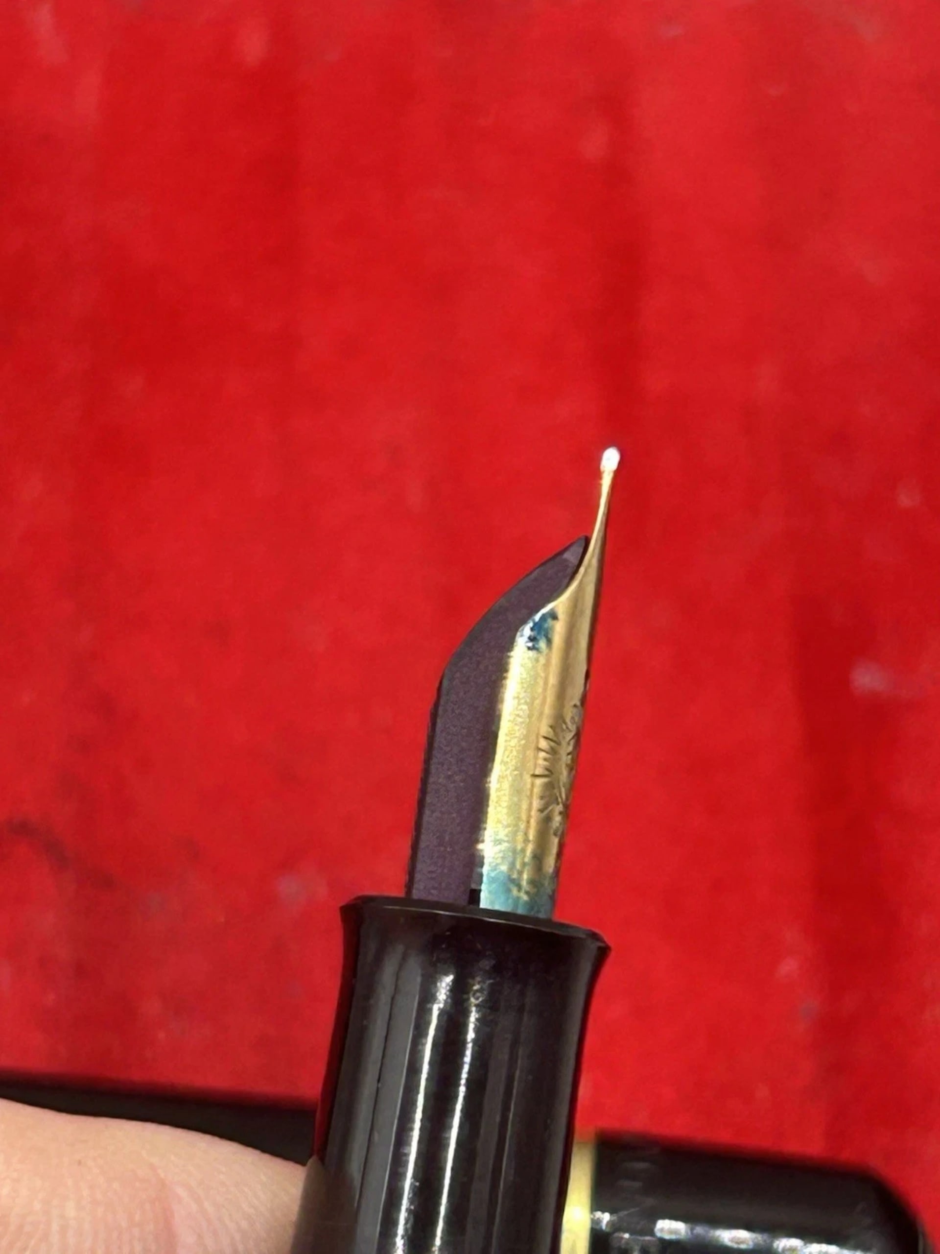 Vintage Pelikan 100N Fountain Pen In Green Marble Semi Flexible NIB 14Ct