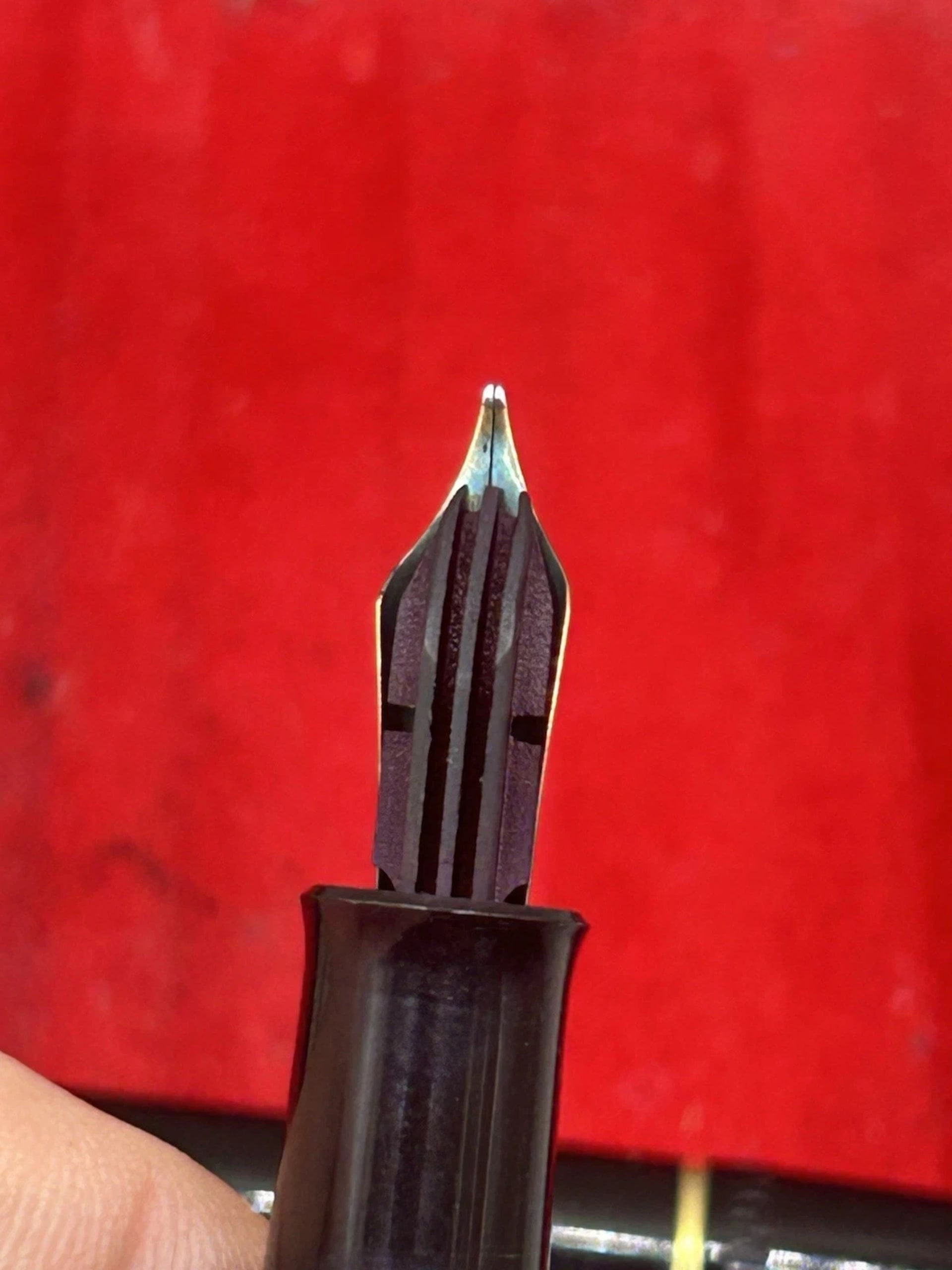 Vintage Pelikan 100N Fountain Pen In Green Marble Semi Flexible NIB 14Ct
