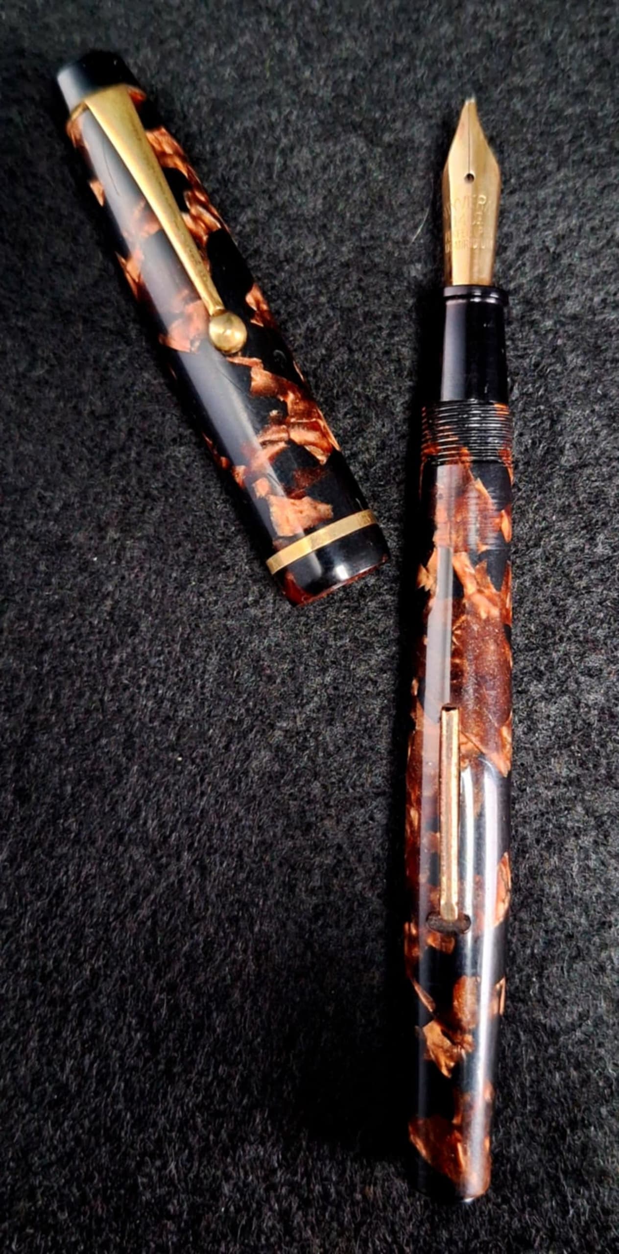 Wyvern Brown Marbled Lever Filling Fountain Pen, 14c stub nib