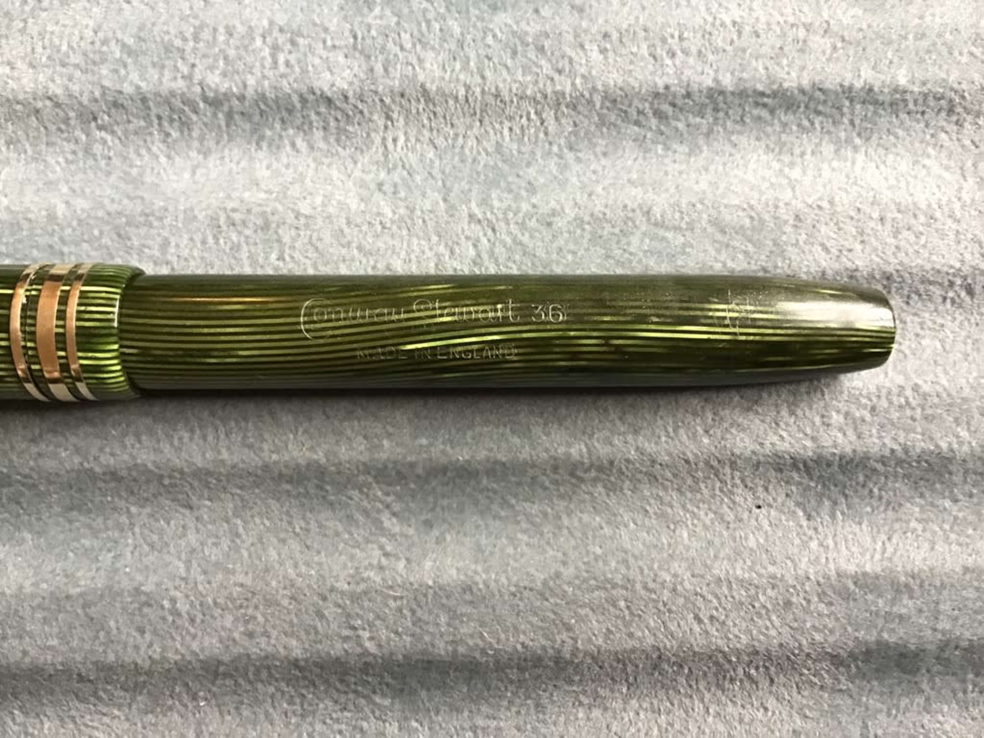 Vintage Conway Stewart 36 fountain pen - uncommon Green stripe/GT - 14k nib (5N fine)